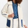 Wholesale ✔️ THE GREAT. The Shepherd ???? Coat Cream Sherpa W/ Denim ???? -Veronica Beard Shop tgrea311081e21b 1664979564398 2 0. UX540 . QL90